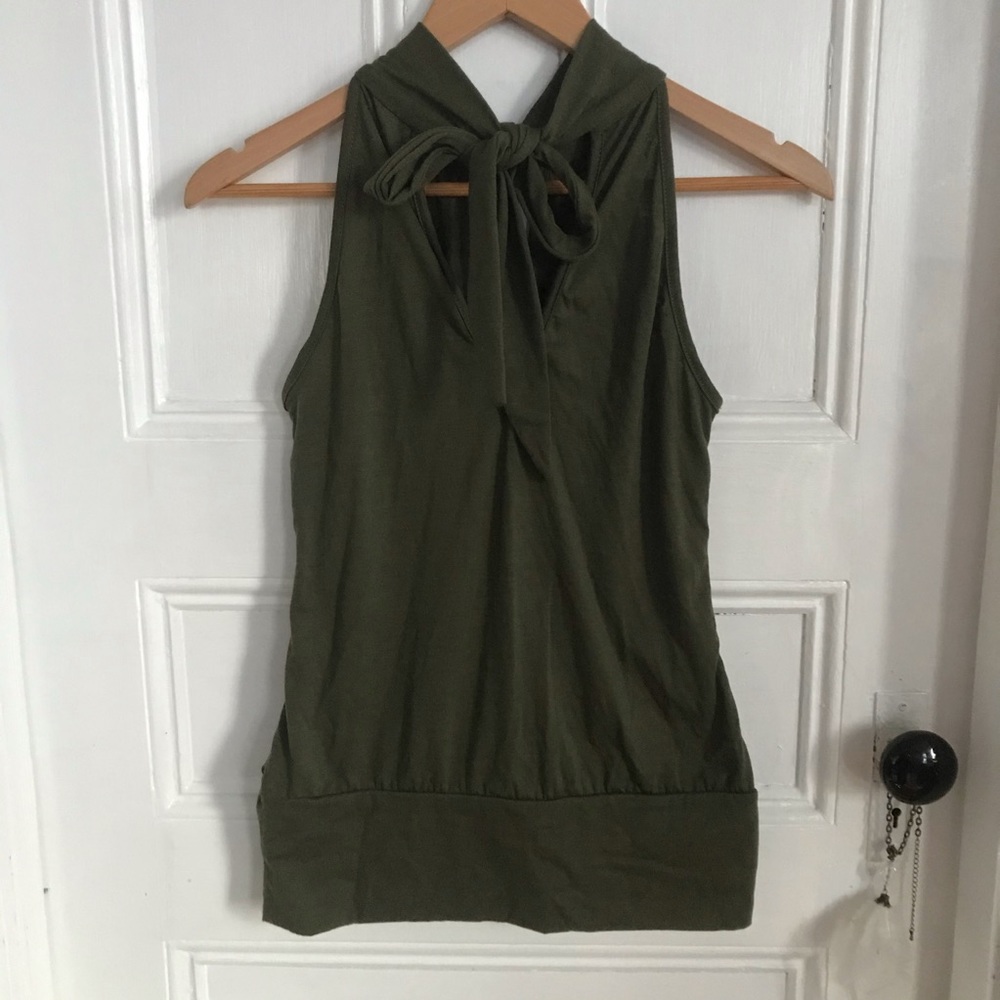 Sleeveless surplice top